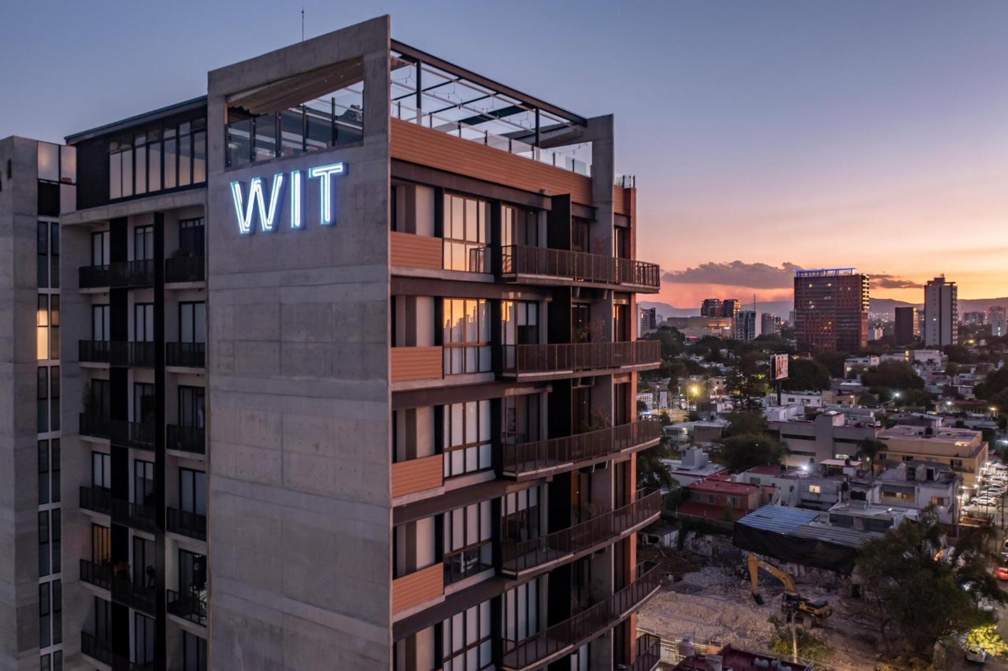 Loft In The Heart Of Americana, Have An Artsy Stay Guadalajara Bagian luar foto